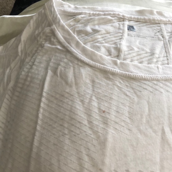 Tank tops - Picture 3 of 9